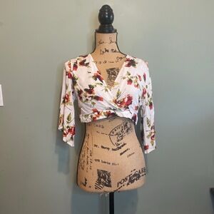 Papaya Womens Surplice V-Neck 3/4‎ Sleeve Floral Boho Chic Crop Top White Medium